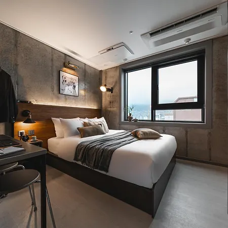 Urbanstay Boutique Nampo Biff Busan Exterior photo